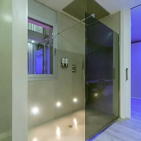 Exclusive Piscine Privee A 30km De Barcelone Villa