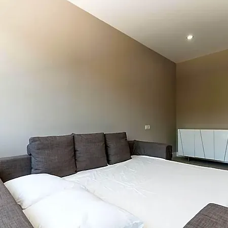 Exclusive Piscine Privee A 30km De Barcelone Szálloda 4*