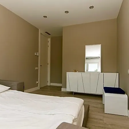 Exclusive Piscine Privee A 30km De Barcelone